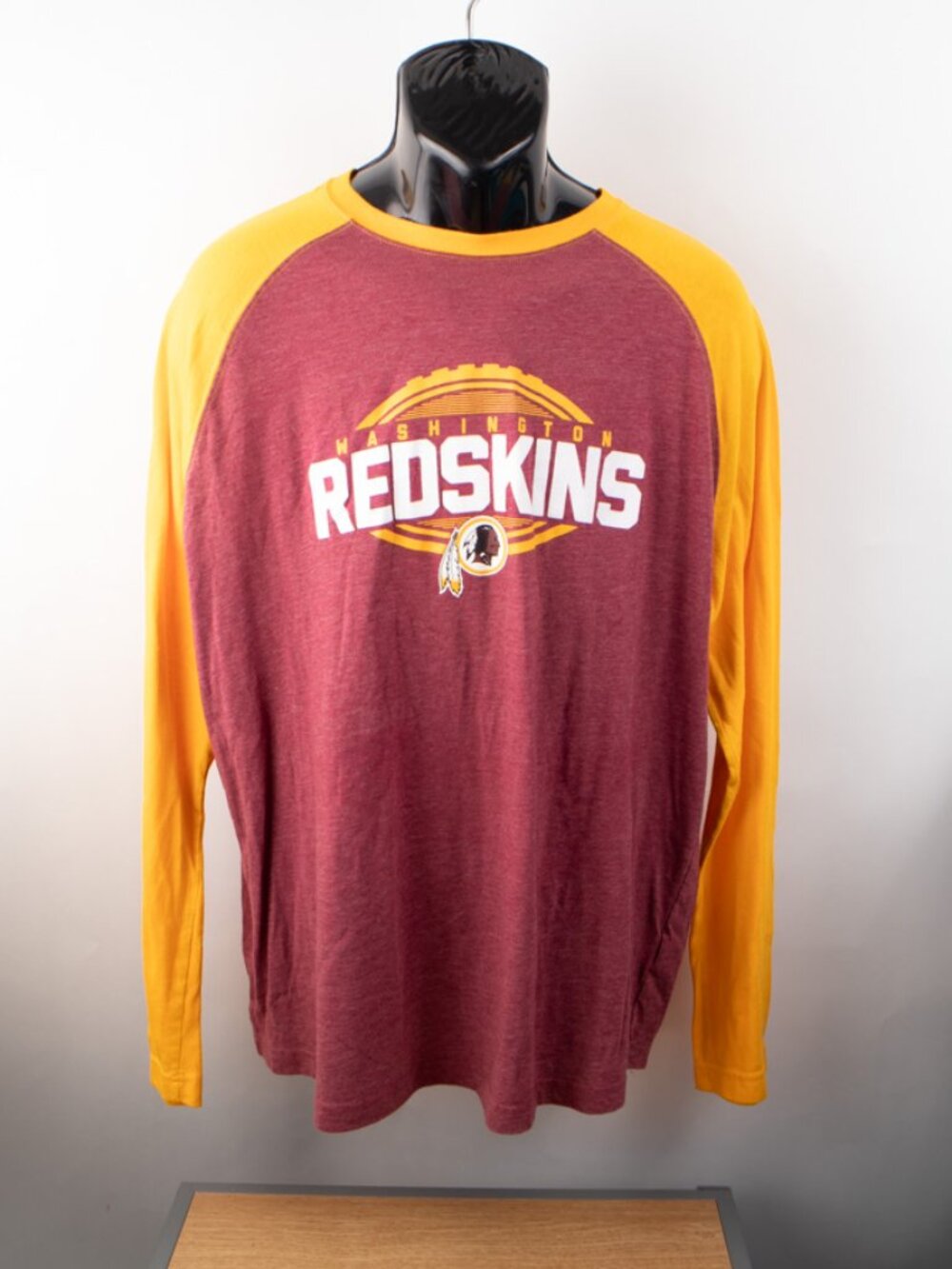 NFL Team Apparel Washington Redskins Men's XL Long Sleeve Shirt Raglan Sleeve